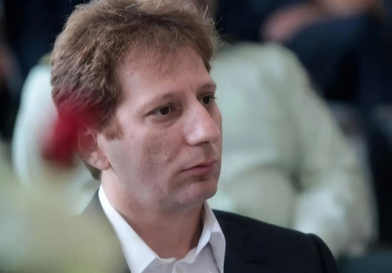 اتهامات بر سر بدهی کلان