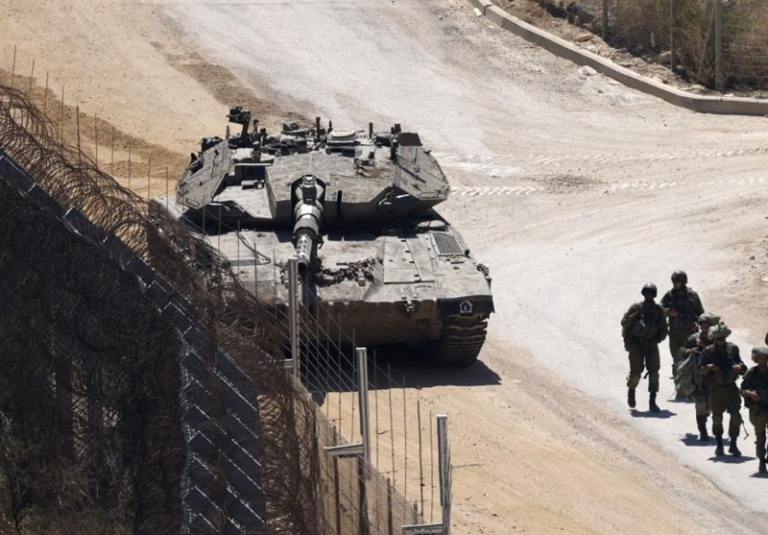 اسرائیل در حال بلعیدن روستاهای سوریه در میان خواب عمیق جولانی