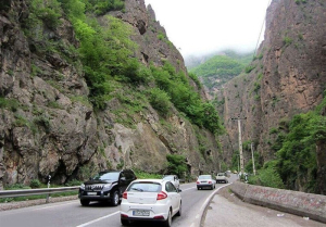 احتمال اجرای طرح یک‌طرفه شدن محور چالوس و آزادراه تهران–شمال