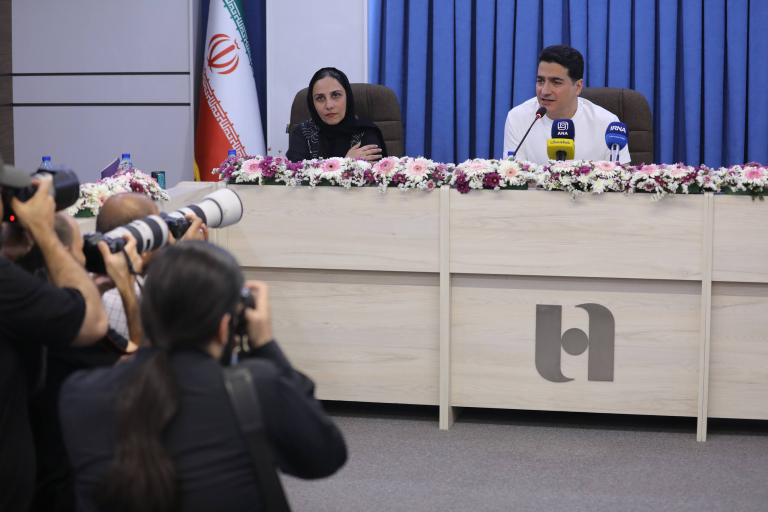 همایون شجریان: بانک صادرات ایران همراه ما در کنار مردم ایستاده است